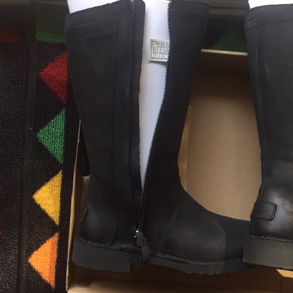 NWT Ugg Elly leather boot brand new size 5.5 leather - Picture 7 of 14